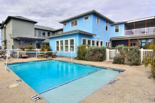 Dolphin Cove 68vw Home