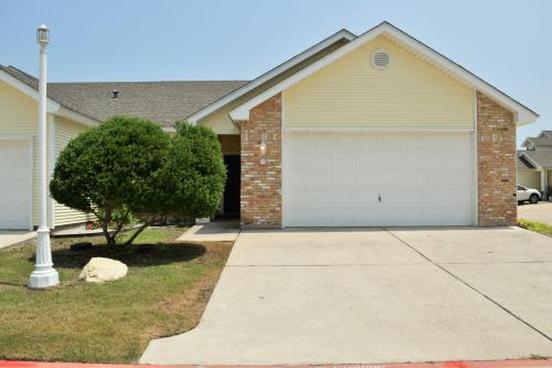 701ns Barefoot Getaway - Two Bedroom Townhome