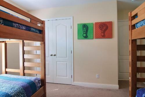 The Beach Hive El412 Home