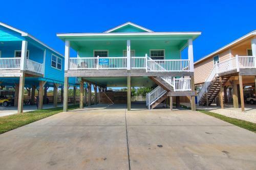 The Beach Hive El412 Home