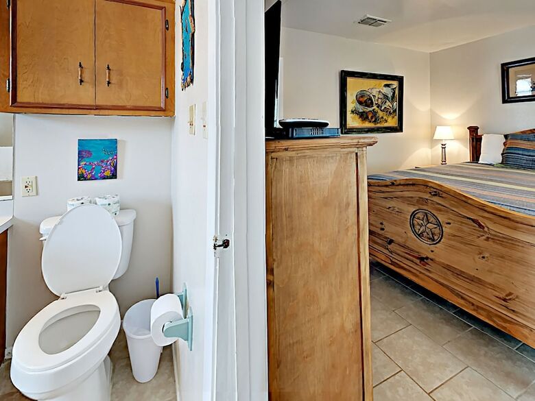 Lowki Upper - One Bedroom Bungalow
