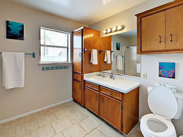 Lowki Upper - One Bedroom Bungalow
