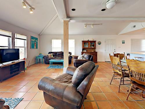 12 La Playa - Three Bedroom Home