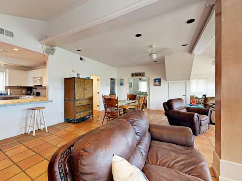 12 La Playa - Three Bedroom Home
