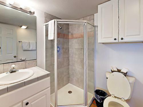 12 La Playa - Three Bedroom Home