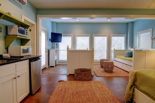 Ocean Breeze 52vw Home