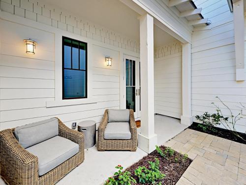 717 Sunrise Avenue Home