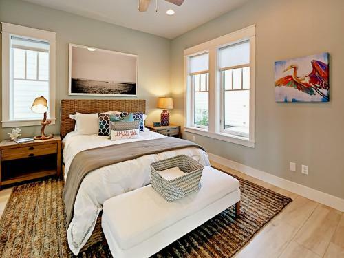 717 Sunrise Avenue Home