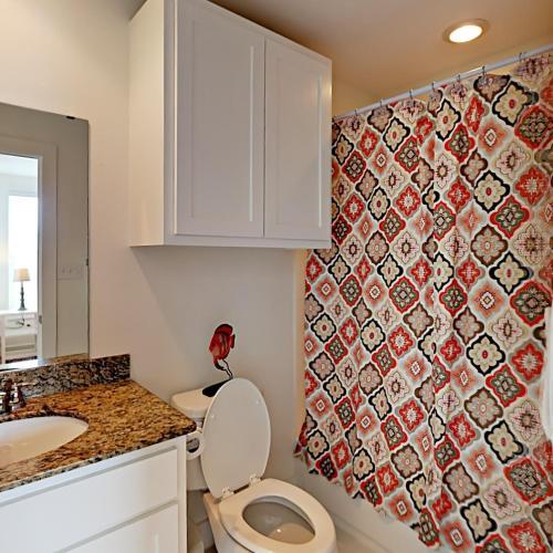 The Commons 402 - Three Bedroom Townhome