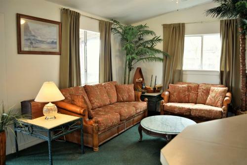 Beach House - Two Bedroom Home