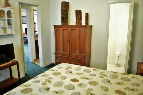 Beach House - Two Bedroom Home