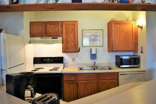 Beach House - Two Bedroom Home
