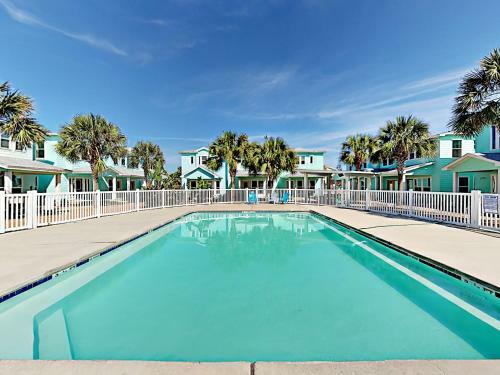 The Commons 801 - Three Bedroom Townhome