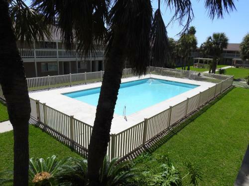 Apartamento Courtyard #121 Condo