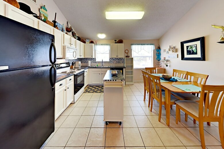 Southern Comfort - Two Bedroom Duplex