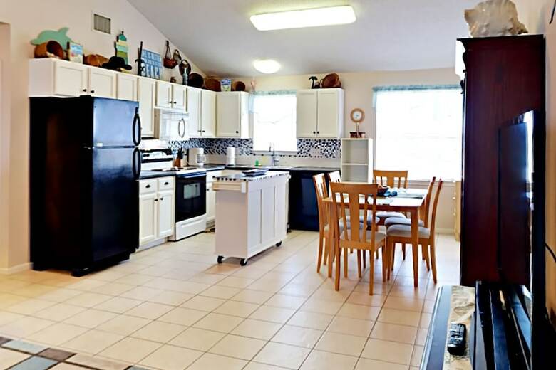 Southern Comfort - Two Bedroom Duplex