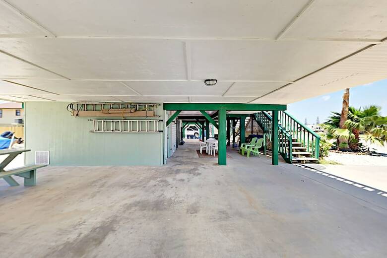 Southern Comfort - Two Bedroom Duplex