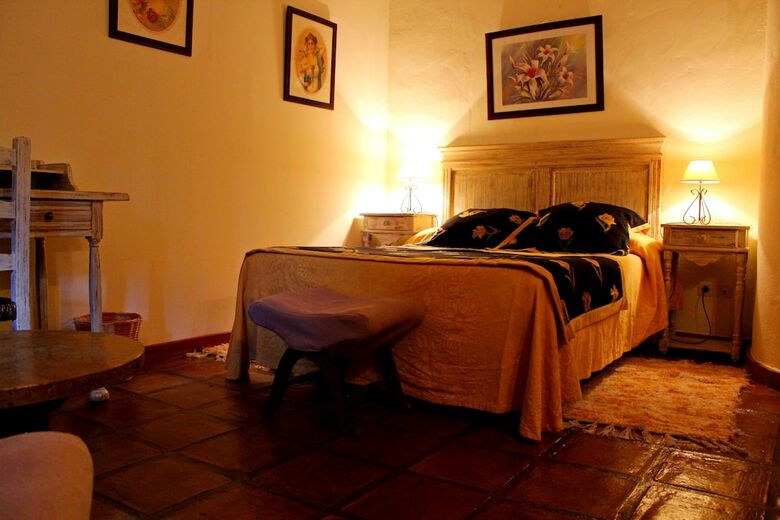 Hotel Los Jarales