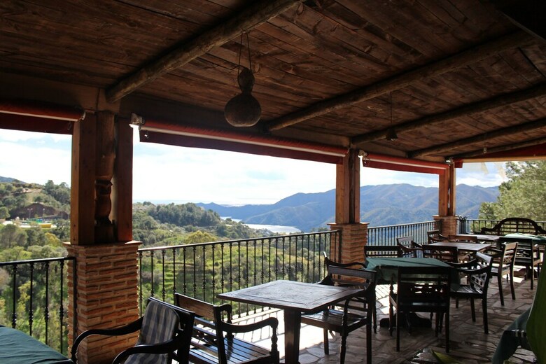 Hotel Los Jarales