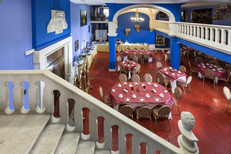 Hotel Fern�n Gonz�lez