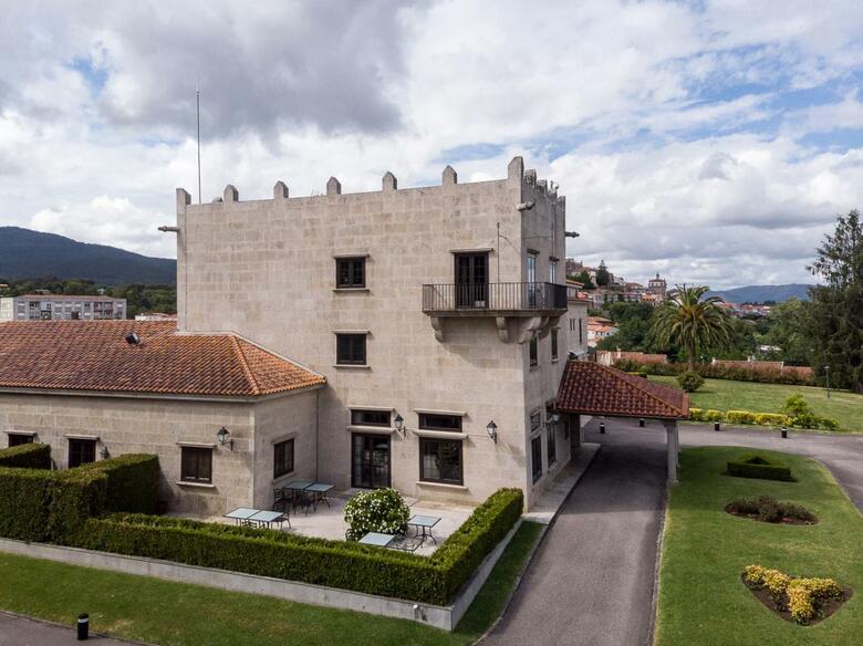 Hotel Parador De Tui