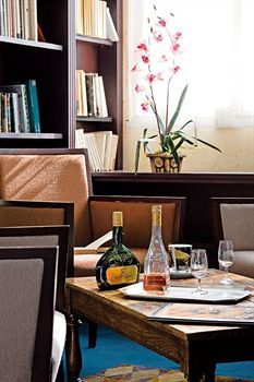 Hotel Le Parc Des F�es