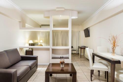 Monta�as Azules Apart Hotel