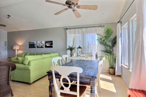 Beach Bungalow Otb3302