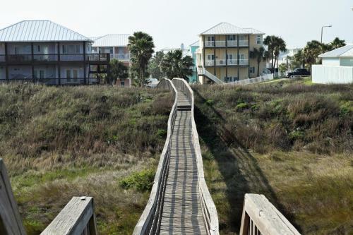 Spinnaker House - Four Bedroom Home