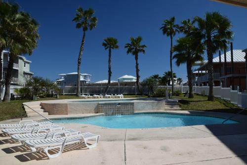 Spinnaker House - Four Bedroom Home