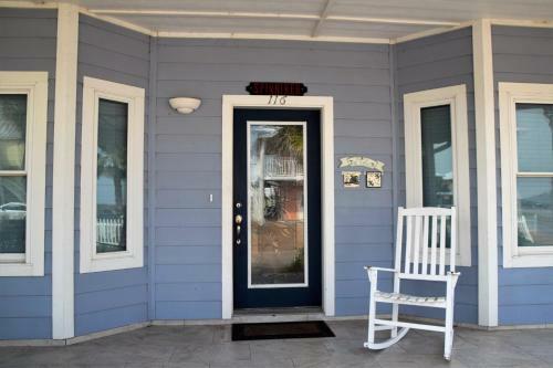 Spinnaker House - Four Bedroom Home