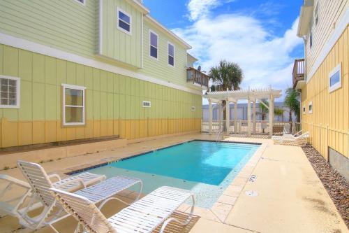 Tiki II Townhouse