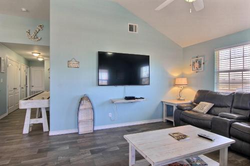 Bikini's And Martini's El404 Home