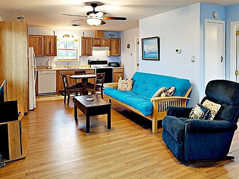 Deckhouse - Two Bedroom Home