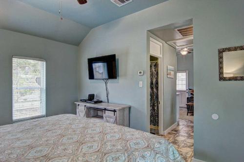 Seafoam Cottage