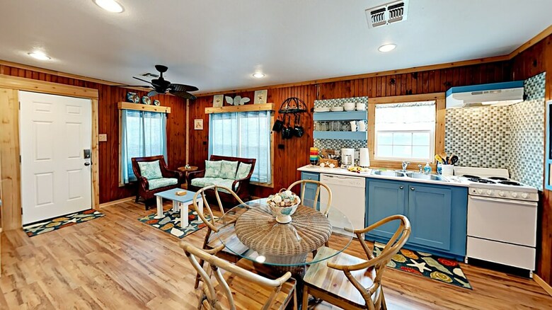 Sunrise Cabana - Two Bedroom Home