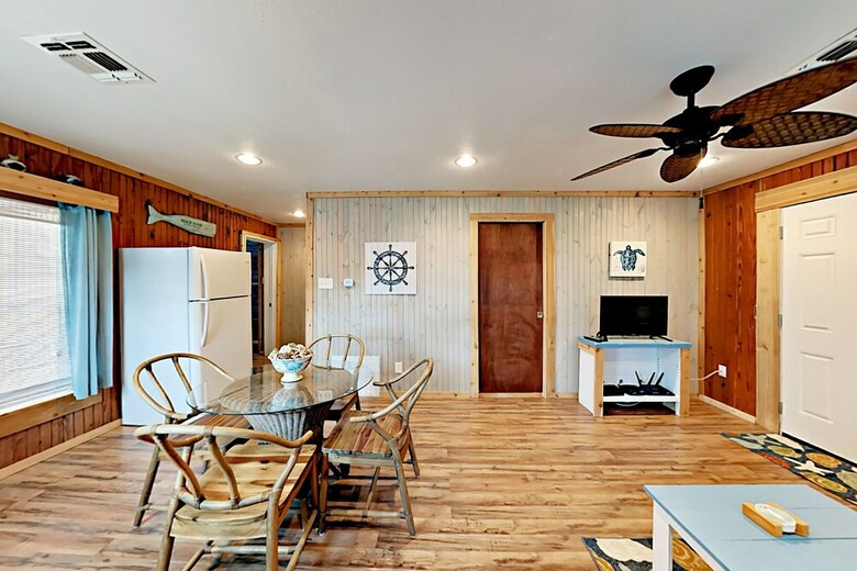 Sunrise Cabana - Two Bedroom Home