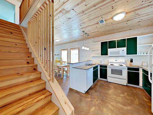 The Commons 601 - Three Bedroom Townhome
