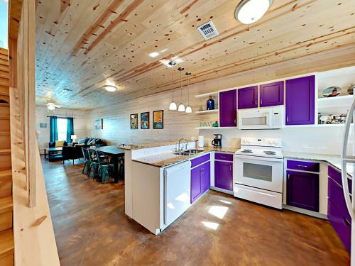 The Commons 602 - Three Bedroom Townhome