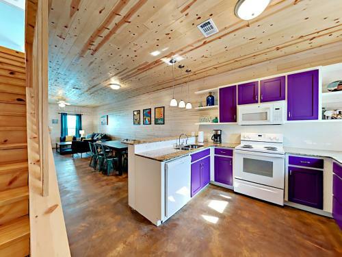 The Commons 602 - Three Bedroom Townhome