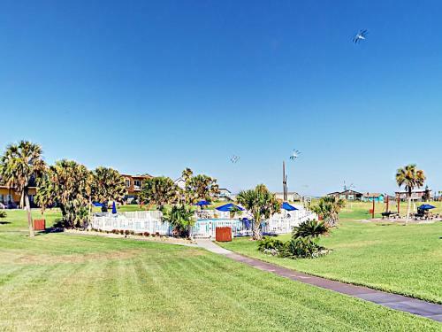 41ir: Beach Retreat - Three Bedroom Home