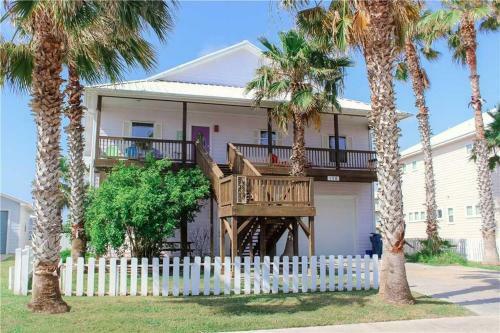 Beachy Keen - Five Bedroom Home