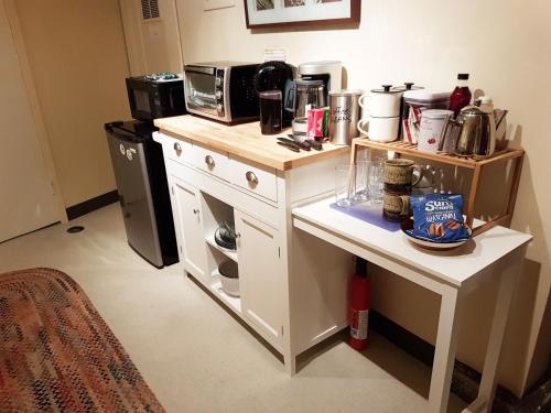 Hostal Everett Street Vacation Rentals
