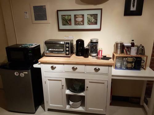 Hostal Everett Street Vacation Rentals