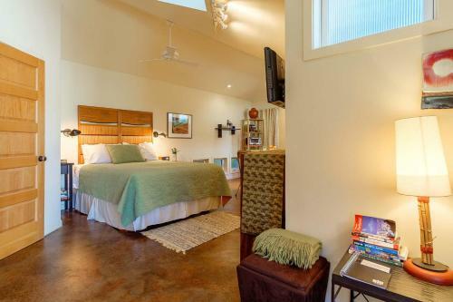 Hostal Everett Street Vacation Rentals