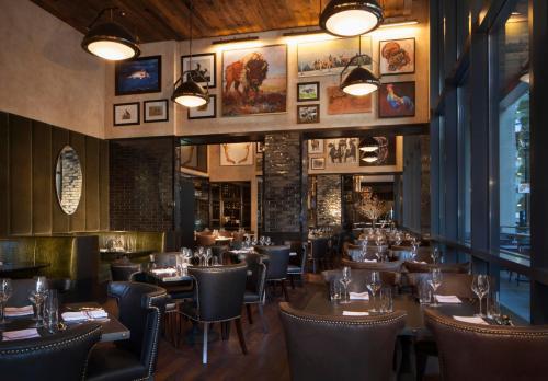 Hotel The Porter Portland, Curio Collection By Hilton