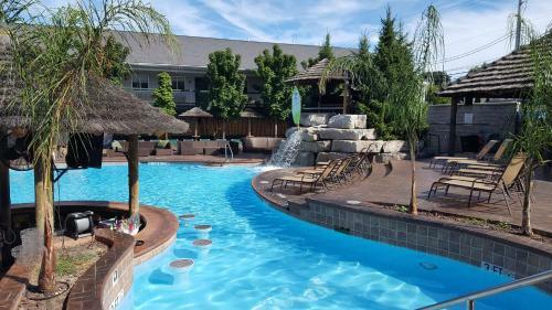 Hotel Commodore Resort