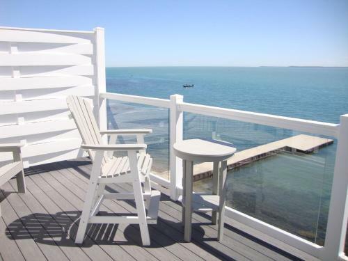 Put-in-bay Waterfront Condo #201