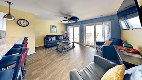 Put-in-bay Waterfront Condo #201