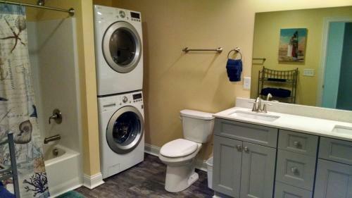 Put-in-bay Waterfront Condo #201